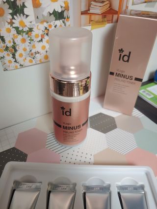 아이디플라코스메틱 아이디 브이로직 마이너스 필링 토너 110ml — 4점을 준 리뷰어가 2022년 2월 올린 사용 사진