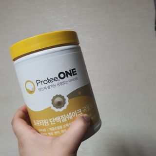 프로티원 단백질쉐이크 곡물맛 2주분 1통+보틀 — 5점을 준 리뷰어가 2021년 3월 올린 사용 사진
