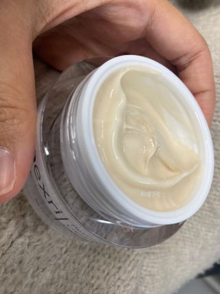 렉스리 크리에이티브 크림  Rexri Creative Cream — 5점을 준 리뷰어가 2021년 10월 올린 사용 사진