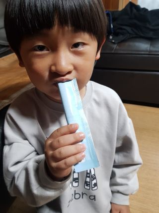 다나음 셀렌에 빠진 아연면역젤리 열대과일맛+사과맛 — 5점을 준 리뷰어가 2021년 4월 올린 사용 사진