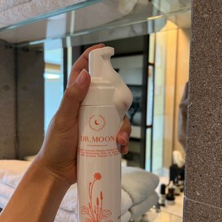 MF프리 [닥터문] 유산균 락토케어 질경초 여성청결제 200ml (폼타입) — 5점을 준 리뷰어가 2024년 8월 올린 사용 사진