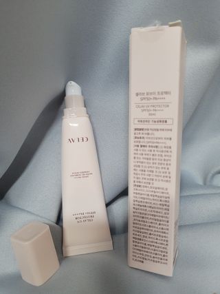 프리마인 선크림만 바꿨을 뿐인데 매일 물 2L챙겨먹고 기초케어 완벽하게 한 물빛피부 완성,셀라브UV프로텍터 — 4점을 준 리뷰어가 2023년 7월 올린 사용 사진