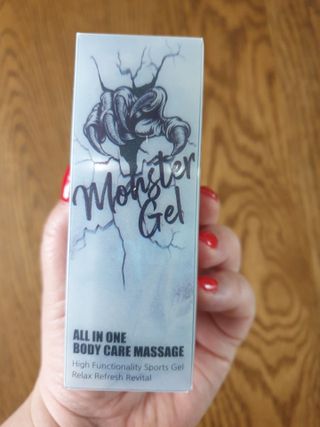 [바록스] 류현진 올인원 바디릴렉싱 몬스터겔 50ml — 5점을 준 리뷰어가 2021년 4월 올린 사용 사진