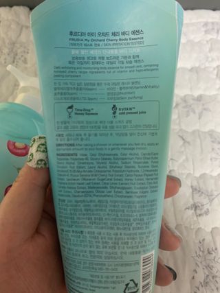 [후르디아] 과즙 뿜뿜_체리 바디워시+바디에센스 세트 — 4.5점을 준 리뷰어가 2020년 12월 올린 사용 사진