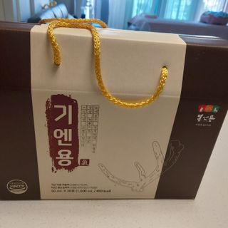 [몸엔용] 무더운 날씨에 국산녹용 기엔용으로 몸보신 50ml x 30포 — 3.5점을 준 리뷰어가 2021년 6월 올린 사용 사진