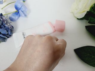 [후르디아] 모공블러 비건 선 프라이머 — 5점을 준 리뷰어가 2022년 5월 올린 사용 사진