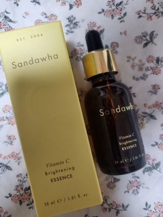 스킨큐어 산다화 비타민c 화이트닝 에센스 30ml — 5점을 준 리뷰어가 2023년 10월 올린 사용 사진
