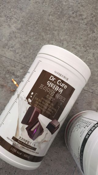 뉴트리션팩토리 닥터큐어 프리미엄쉐이크 다이어트쉐이크 — 5점을 준 리뷰어가 2021년 9월 올린 사용 사진