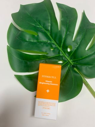 체르엠 스템앤셀 비타민 브라이트닝 에센스 30ml 1개 — 4점을 준 리뷰어가 2021년 9월 올린 사용 사진