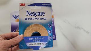 3M 넥스케어 물집방지쿠션테이프 1매 + 물집방지패드 10매 — 4.5점을 준 리뷰어가 2024년 3월 올린 사용 사진