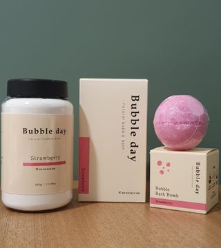 버블데이 아로마/과일 거품 입욕제 — 4점을 준 리뷰어가 2021년 7월 올린 사용 사진