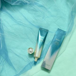 [NEW 탄력유턴 아이크림] AHC 유스 래스팅 리얼 아이크림 포 페이스 — 5점을 준 리뷰어가 2021년 3월 올린 사용 사진