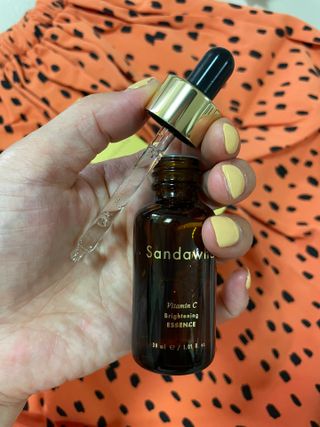 스킨큐어 산다화 비타민c 화이트닝 에센스 30ml — 5점을 준 리뷰어가 2023년 7월 올린 사용 사진