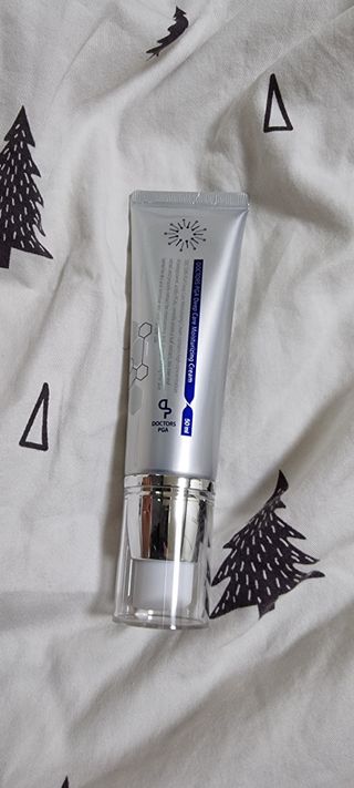 닥터스피지에이 닥터스 피지에이 딥 케어 모이스처라이징 크림 — 5점을 준 리뷰어가 2021년 6월 올린 사용 사진