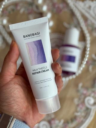 바노바기 코스메틱 바노바기 밀크 씨슬 리페어 세럼 30ml & 크림 50ml — 5점을 준 리뷰어가 2024년 5월 올린 사용 사진