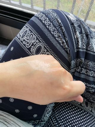 체르엠 스템앤셀 비타민 브라이트닝 에센스 30ml 1개 — 5점을 준 리뷰어가 2021년 10월 올린 사용 사진