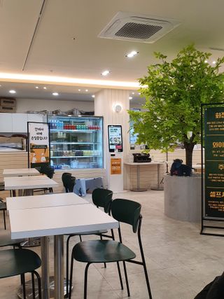 코끼리 더 샐러드 카페 뚝섬점 [코끼리 더 샐러드 카페] 생연어 포케 뚝섬유원지점 — 5점을 준 리뷰어가 2022년 3월 올린 사용 사진