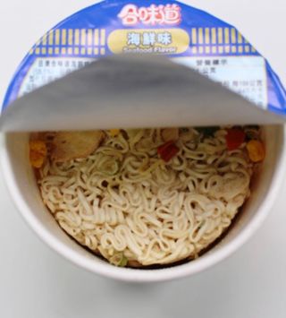 NISSIN 닛신 컵누들  4종 - 씨푸드오리지날, 씨푸드 스파이시, 씨푸드 커리, 씨푸드 XO소스 — 4.5점을 준 리뷰어가 2022년 11월 올린 사용 사진