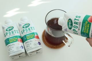 셀렉스스포츠 셀렉스 스포츠 웨이 프로틴 복숭아_ 330ml x 12팩 — 4점을 준 리뷰어가 2021년 8월 올린 사용 사진