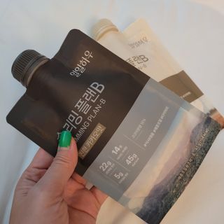 일일하우 슬리밍 플랜B 고소한 귀리맛, 진한 카카오맛 (체중조절식) — 4점을 준 리뷰어가 2023년 8월 올린 사용 사진