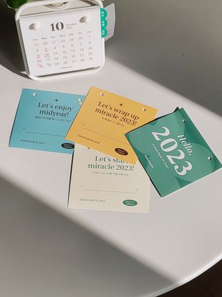 [메이크정글] 식물과 달력이 하나로, 2023년 식물캘린더 No.1 — 4.5점을 준 리뷰어가 2022년 10월 올린 사용 사진