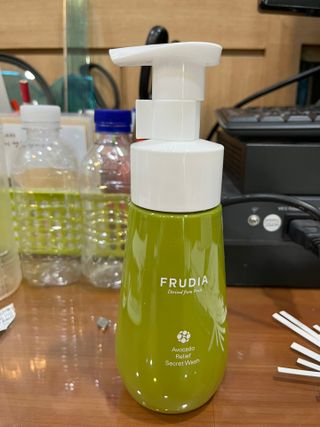 [후르디아] 아보카도 약산성 비건 여성 청결제 — 5점을 준 리뷰어가 2022년 4월 올린 사용 사진