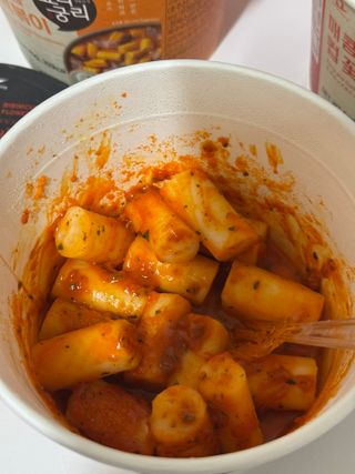 프리 [요리궁리] 타입 B (매콤,치즈,매콤까르보) 꽃떡볶이 6개입 세트 — 5점을 준 리뷰어가 2024년 12월 올린 사용 사진