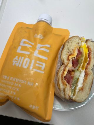 [덜다] 든든 식물성 단백질 쉐이크 40g X 7입 (곡물/딸기) — 5점을 준 리뷰어가 2023년 8월 올린 사용 사진