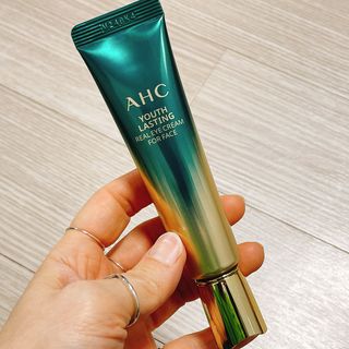 [NEW 탄력유턴 아이크림] AHC 유스 래스팅 리얼 아이크림 포 페이스 — 4.5점을 준 리뷰어가 2021년 3월 올린 사용 사진