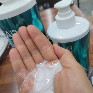 헤어플러스 가는모발용 비타 서플라이 샴푸, 트리트먼트, 앰플 5개SET — 5점을 준 리뷰어가 2021년 7월 올린 사용 사진