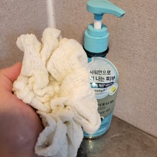 벨먼 내추럴스파 수분광채 스크럽 바디워시 600ml 5종 — 5점을 준 리뷰어가 2022년 5월 올린 사용 사진