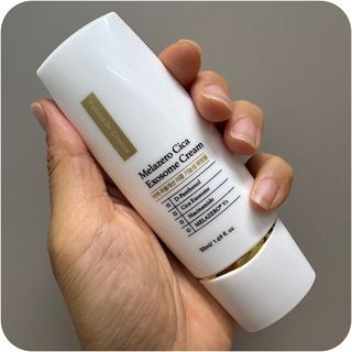 하이브리온 [쿠팡]멜라제로 시카엑소좀 크림 50ml PDRN 줄기세포 주름 미백기능성 피부과 병원입점, 1개, 50g — 5점을 준 리뷰어가 2025년 7월 올린 사용 사진