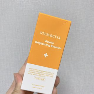 체르엠 스템앤셀 비타민 브라이트닝 에센스 30ml 1개 — 5점을 준 리뷰어가 2021년 7월 올린 사용 사진