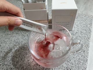 세렌디뷰티_이너뷰티 티톡스 로즈 베리 — 5점을 준 리뷰어가 2021년 3월 올린 사용 사진