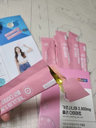주식회사 얼굴반쪽 [얼굴반쪽 가르시니아 2,800mg] x 14포 1주 젤리 다이어트 보조제 체지방감소 — 5점을 준 리뷰어가 2021년 12월 올린 사용 사진