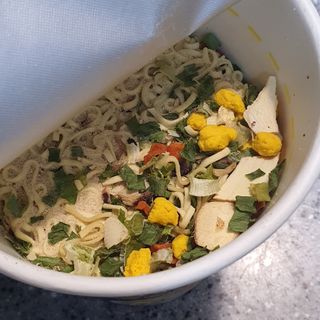 NISSIN 닛신 컵누들  4종 - 씨푸드오리지날, 씨푸드 스파이시, 씨푸드 커리, 씨푸드 XO소스 — 5점을 준 리뷰어가 2022년 5월 올린 사용 사진