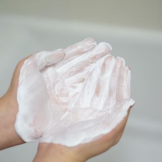 지지지 클린 퍼펙트 클렌징폼 120g — 5점을 준 리뷰어가 2022년 2월 올린 사용 사진