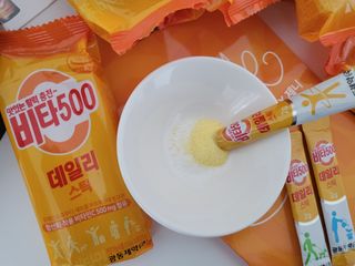 광동생활건강 [광동] 제니비타민C 비타500데일리스틱 180포+제니등신대+제니스티커 — 5점을 준 리뷰어가 2021년 12월 올린 사용 사진
