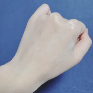 랑벨 수퍼내츄럴 아쿠아 수딩 크림 100ml — 5점을 준 리뷰어가 2022년 4월 올린 사용 사진