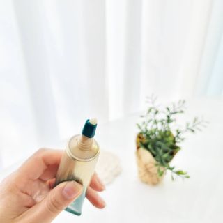 [NEW 탄력유턴 아이크림] AHC 유스 래스팅 리얼 아이크림 포 페이스 — 4점을 준 리뷰어가 2021년 3월 올린 사용 사진