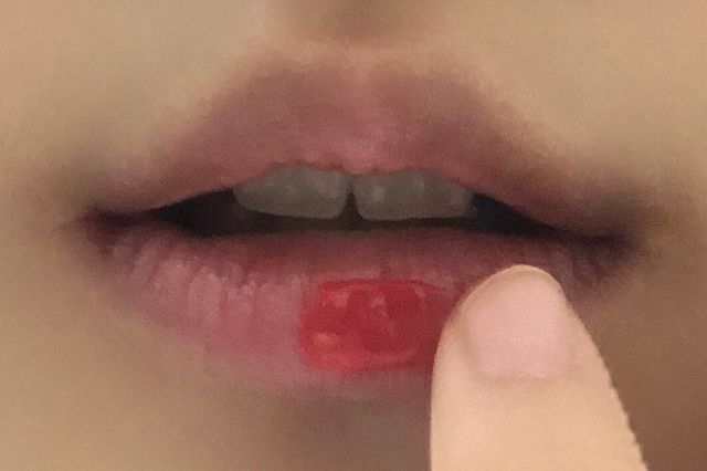 [후르디아] 올리브영 꿀과즙 립밤 2종 (블루베리/석류) 리뷰 사진
