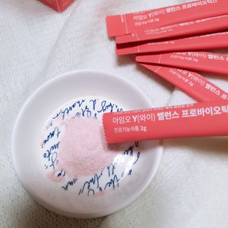 아임오 Y와이 밸런스 프로바이오틱스 30포 — 5점을 준 리뷰어가 2021년 8월 올린 사용 사진