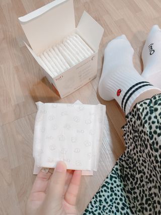 아임오 유기농 생리대 중형 + 레이디오크루삭스 1개 + 쿠폰북 — 5점을 준 리뷰어가 2021년 9월 올린 사용 사진