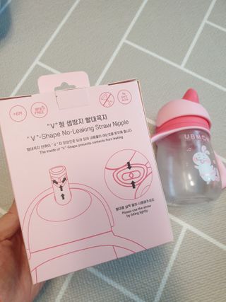 유비맘 트라이탄 코니빨대컵_컬러 랜덤 발송 — 5점을 준 리뷰어가 2021년 1월 올린 사용 사진