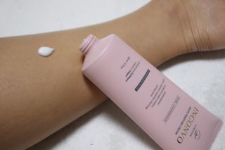 오투에니원 인컨보 바디 퍼퓸 크림 200ml — 5점을 준 리뷰어가 2022년 12월 올린 사용 사진