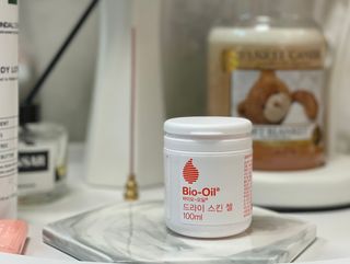 바이오오일 [바이오-오일] 드라이 스킨 젤 100ml — 5점을 준 리뷰어가 2021년 12월 올린 사용 사진