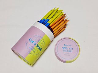 페페로니 맛있는 스틱 - 무항생제 닭고기 15개 + 원양선 참치 15개 — 5점을 준 리뷰어가 2021년 8월 올린 사용 사진