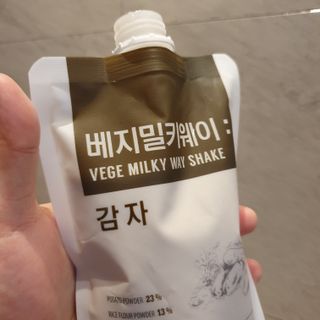 클린24시간 베지밀키웨이 감자 쉐이크 1세트 (5개) — 3점을 준 리뷰어가 2022년 10월 올린 사용 사진