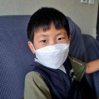 케이파이 나날마스크 [케이파이 나날] KF94 마스크 50매입 (개별포장) ,  여름에도 좋은 숨쉬기 편한 순수 국산 마스크 — 5점을 준 리뷰어가 2022년 7월 올린 사용 사진