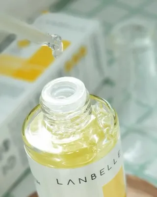 랑벨 비타 에너지 잡티 앰플 50ml 고농축 비타민, 저자극, 수분 촉촉, 미백 앰플 — 4점을 준 리뷰어가 2022년 3월 올린 사용 사진